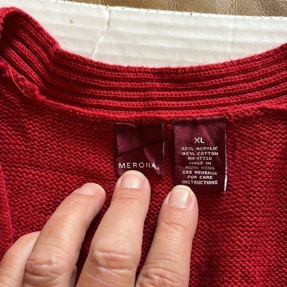 Merona-size XL-Red Long sleeve cardigan sweater. 55% acrylic, 45% cotton. - Picture 3 of 7